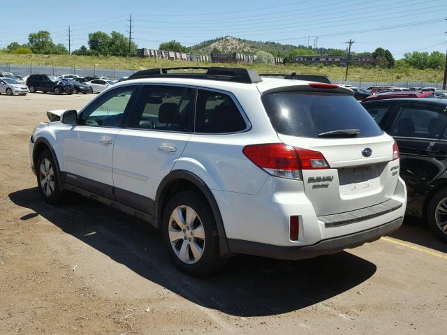 4S4BRDKC6B2379327 - 2011 SUBARU OUTBACK 3. WHITE photo 3