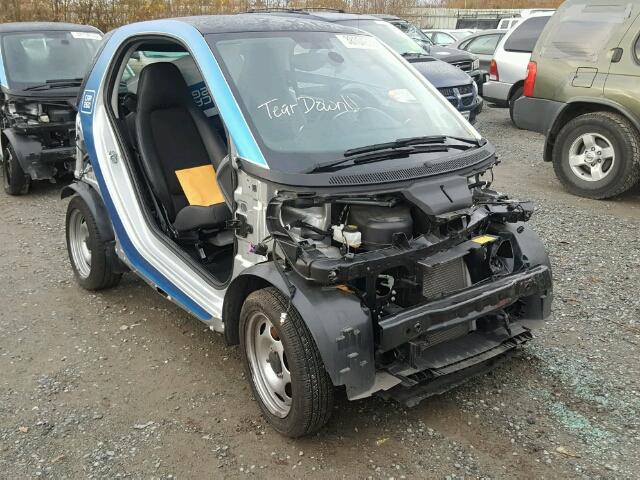 WMEEJ3BA3FK793223 - 2015 SMART FORTWO PUR TWO TONE photo 1