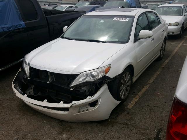 4T1BK3DB3BU439880 - 2011 TOYOTA AVALON BAS WHITE photo 2