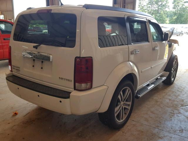 1D4PT6GX2BW589132 - 2011 DODGE NITRO DETO WHITE photo 4