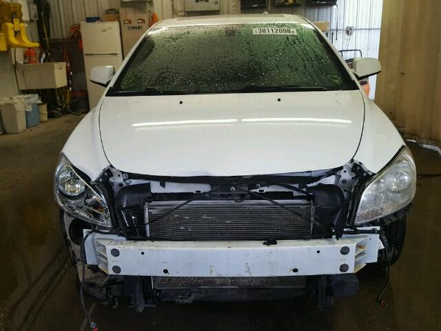 1G1ZE5E77BF246466 - 2011 CHEVROLET MALIBU LTZ 白色 照片 9