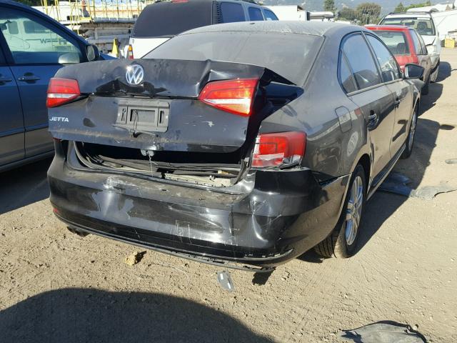 3VW2K7AJXFM353089 - 2015 VOLKSWAGEN JETTA BASE ვერცხლისფერი ფოტო 4