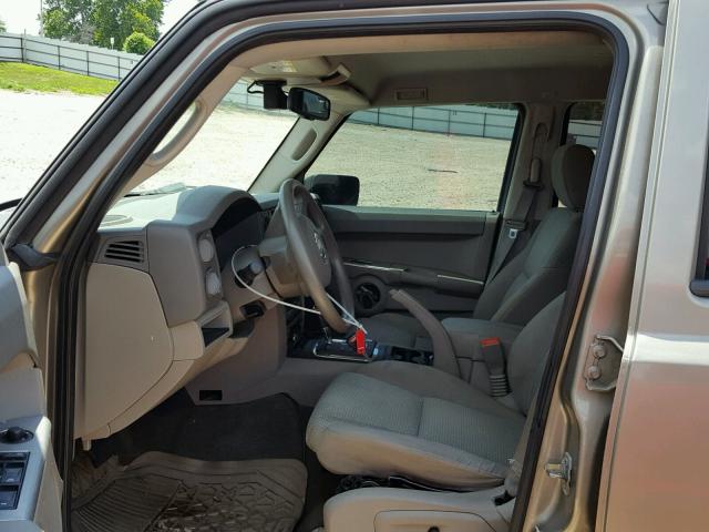 1J8HG48N66C173270 - 2006 JEEP COMMANDER 银色 照片 5