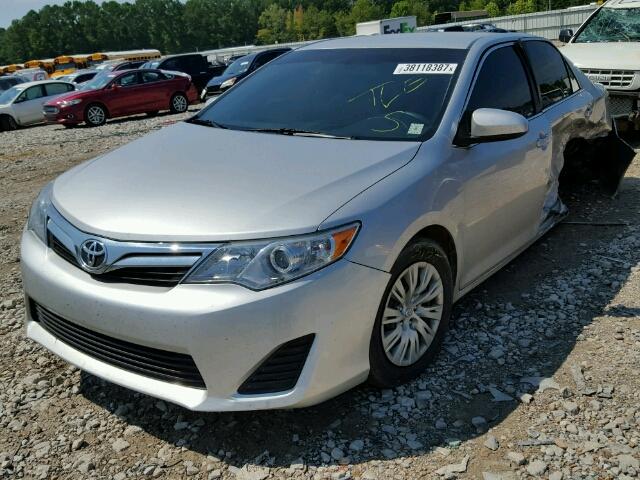 4T4BF1FK5DR292802 - 2013 TOYOTA CAMRY SILVER photo 2