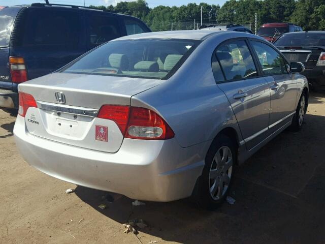 19XFA16559E044886 - 2009 HONDA CIVIC LX SILVER photo 4