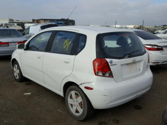 KL1TD66616B560596 - 2006 CHEVROLET AVEO BASE Biały zdjęcie 3