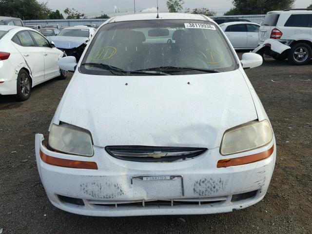 KL1TD66616B560596 - 2006 CHEVROLET AVEO BASE Biały zdjęcie 9