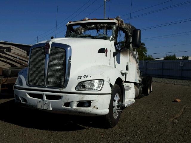 1XKAD49X68R225339 - 2008 KENWORTH CONSTRUCTI WHITE photo 2