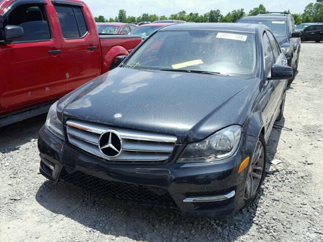 WDDGF4HB3CR220202 - 2012 MERCEDES-BENZ C 250 BLACK photo 2