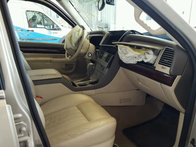 5LMEU68H94ZJ37181 - 2004 LINCOLN AVIATOR 米色 照片 5