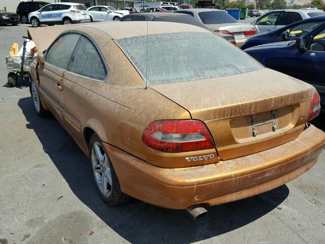 YV1NK5378WJ002503 - 1998 VOLVO C70 TURBO ORANGE photo 3