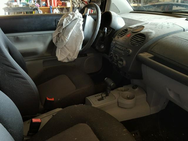 3VWBK31C45M416857 - 2005 VOLKSWAGEN NEW BEETLE 黑色 照片 5