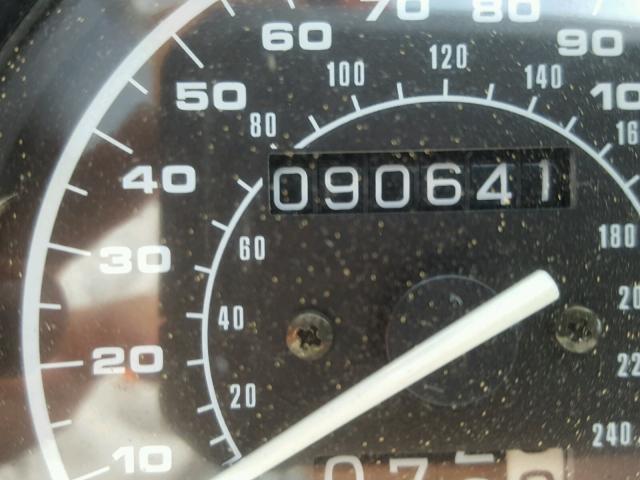 WB10418A9XZC65240 - 1999 BMW R1100 RT WHITE photo 8