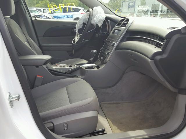 1G11B5SLXFF227147 - 2015 CHEVROLET MALIBU LS WHITE photo 5