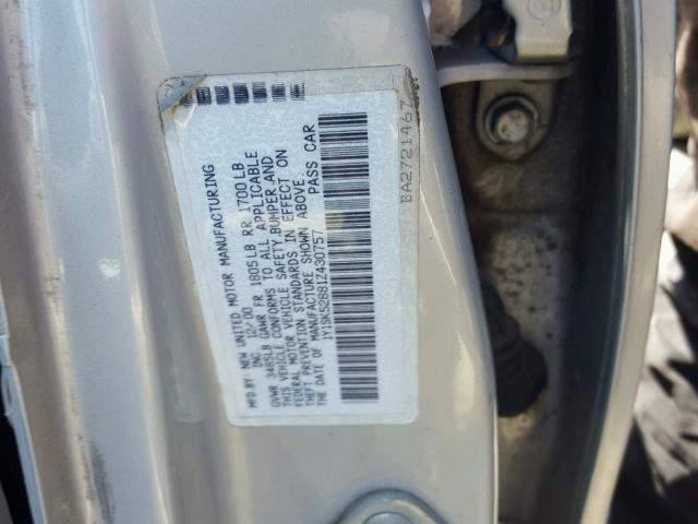 1Y1SK52881Z430757 - 2001 CHEVROLET GEO PRIZM 银色 照片 10