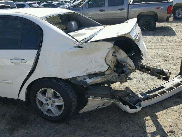 1G1ZT54895F114197 - 2005 CHEVROLET MALIBU LS WHITE photo 9