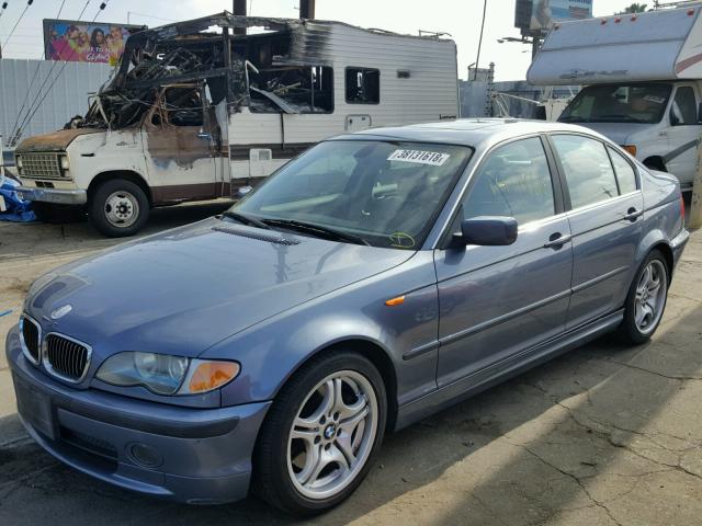 WBAEV53462KM22300 - 2002 BMW 330 I BLUE photo 2