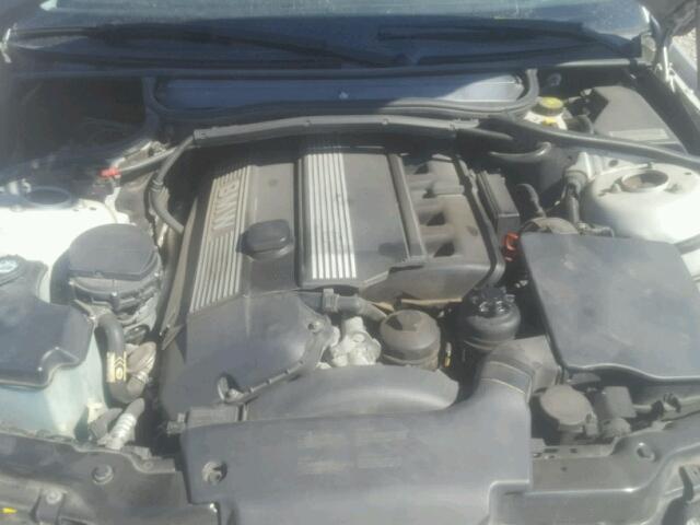 WBAEW53483PN30063 - 2003 BMW 330 XI SILVER photo 7