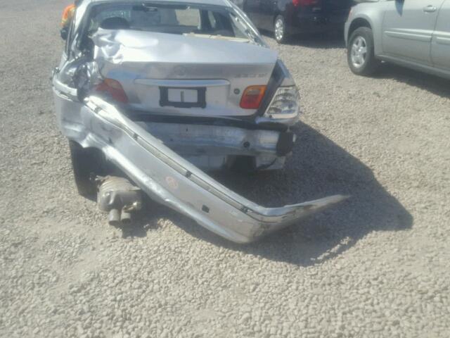 WBAEW53483PN30063 - 2003 BMW 330 XI SILVER photo 9