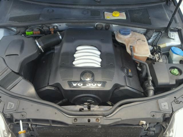 WVWRH63B04P054203 - 2004 VOLKSWAGEN PASSAT GLX 蓝色 照片 7