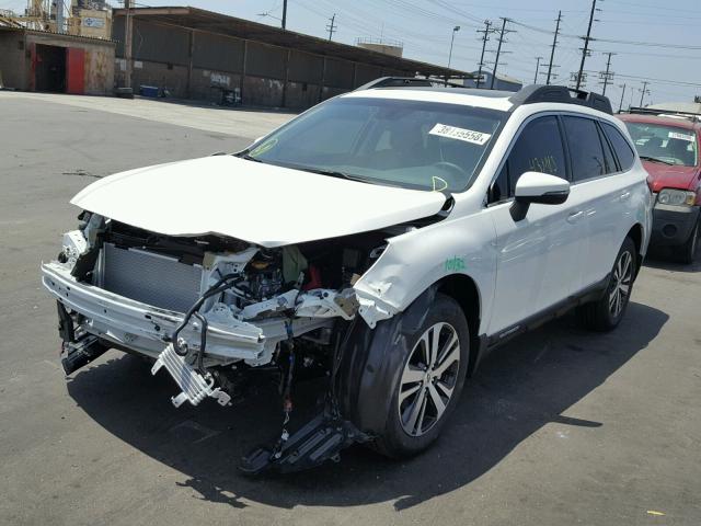 4S4BSENC4J3360807 - 2018 SUBARU OUTBACK 3. WHITE photo 2