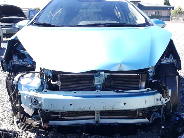 JTDKDTB35D1058806 - 2013 TOYOTA PRIUS C BLUE photo 9