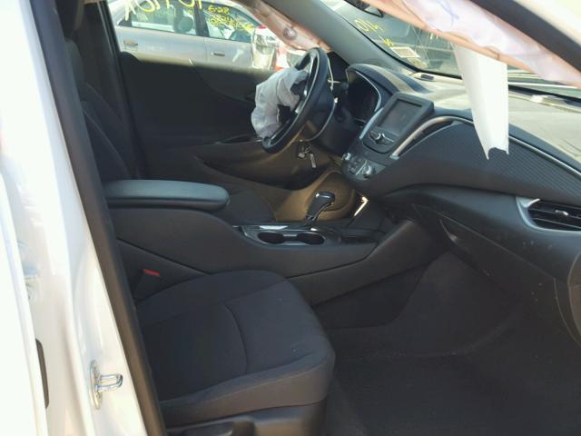 1G1ZB5ST7HF188295 - 2017 CHEVROLET MALIBU LS თეთრი ფოტო 5