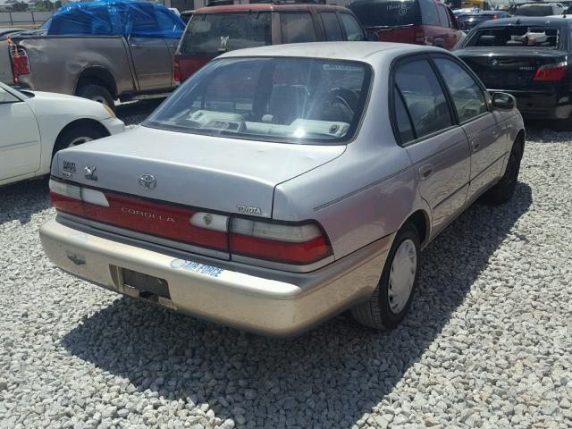 1NXBB02E9VZ528871 - 1997 TOYOTA COROLLA DX SILVER photo 4