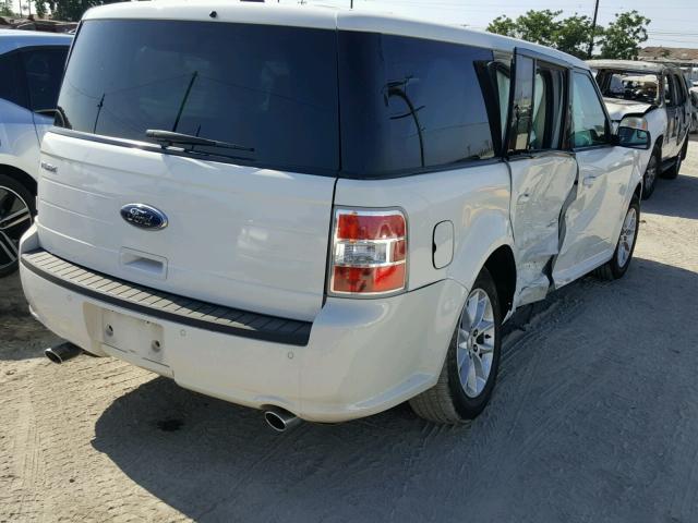 2FMGK5B88EBD01755 - 2014 FORD FLEX SE WHITE photo 4