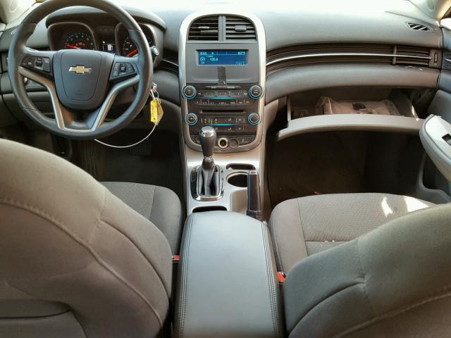 1G11B5SL4FU124043 - 2015 CHEVROLET MALIBU LS WHITE photo 9