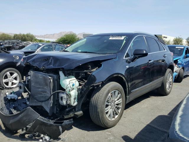 1GYKNBRS6HZ125970 - 2017 CADILLAC XT5 LUXURY BLACK photo 2