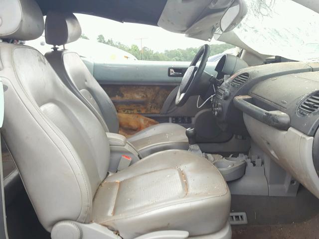 3VWBM31Y14M338946 - 2004 VOLKSWAGEN NEW BEETLE 蓝色 照片 5