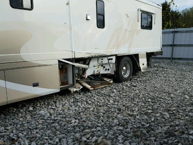 4VZBN1094VC023462 - 1997 SPARTAN MOTORS MOTOR HOME BEIGE photo 10