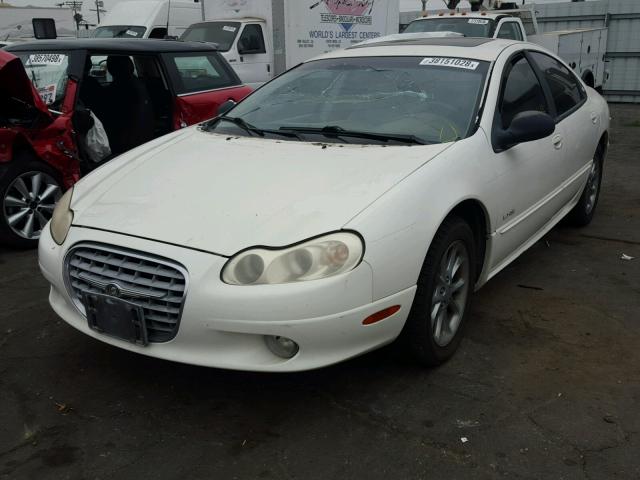 2C3HC56G1XH743594 - 1999 CHRYSLER LHS WHITE photo 2