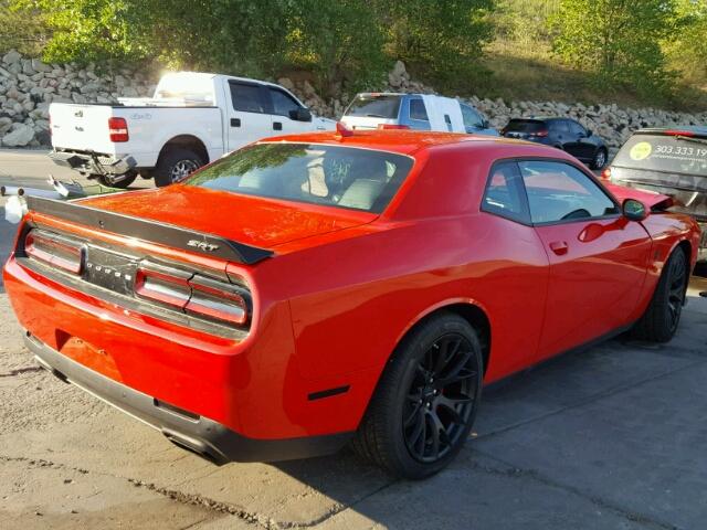 2C3CDZC94GH336065 - 2016 DODGE CHALLENGER RED photo 4