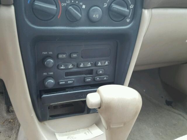 1Y1SK52812Z412926 - 2002 CHEVROLET GEO PRIZM 金色 照片 10