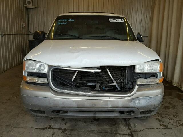 1GKEK13T4YJ174062 - 2000 GMC YUKON WHITE photo 9