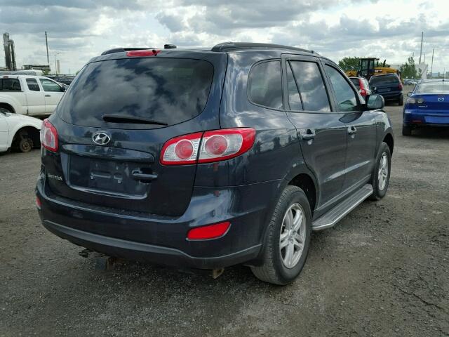 5XYZG3AB4CG092233 - 2012 HYUNDAI SANTA FE G BLUE photo 4