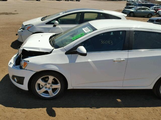 1G1JE6SB1F4208194 - 2015 CHEVROLET SONIC LTZ WHITE photo 9