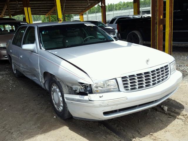 1G6KD54Y8XU776831 - 1999 CADILLAC DEVILLE SILVER photo 1