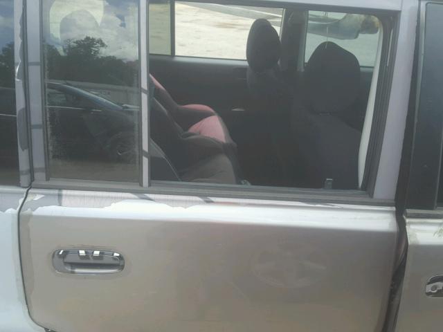 JTLKT324750213492 - 2005 TOYOTA SCION XB Grau Foto 6