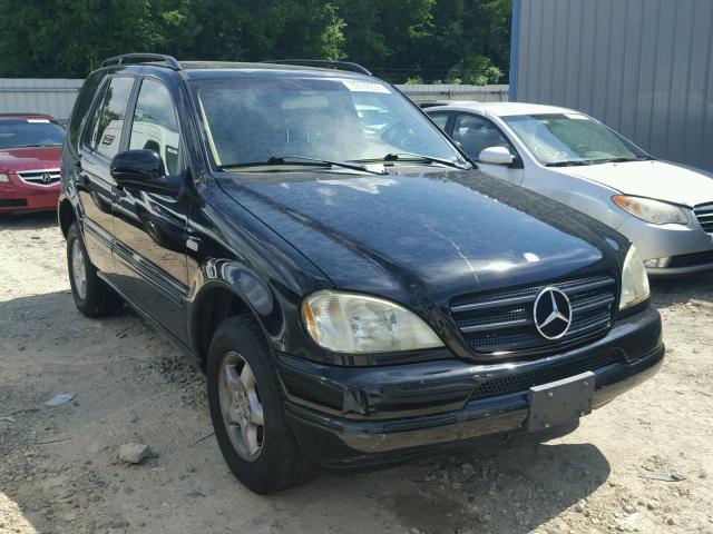 4JGAB54E0YA183211 - 2000 MERCEDES-BENZ ML 320 BLACK photo 1