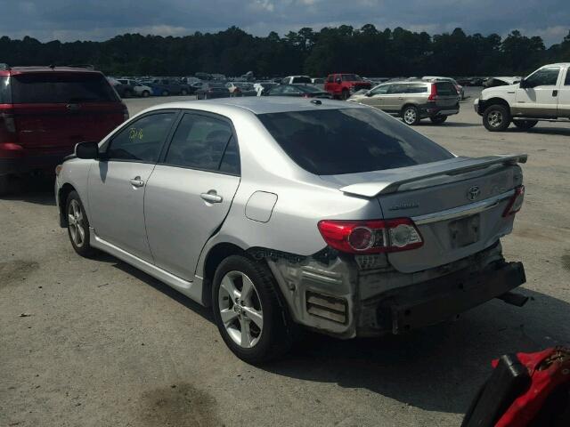 2T1BU4EE1BC566136 - 2011 TOYOTA COROLLA BA SILVER photo 3