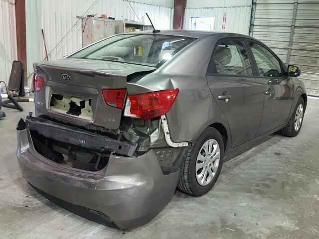 KNAFU4A22B5359052 - 2011 KIA FORTE EX GRAY photo 4