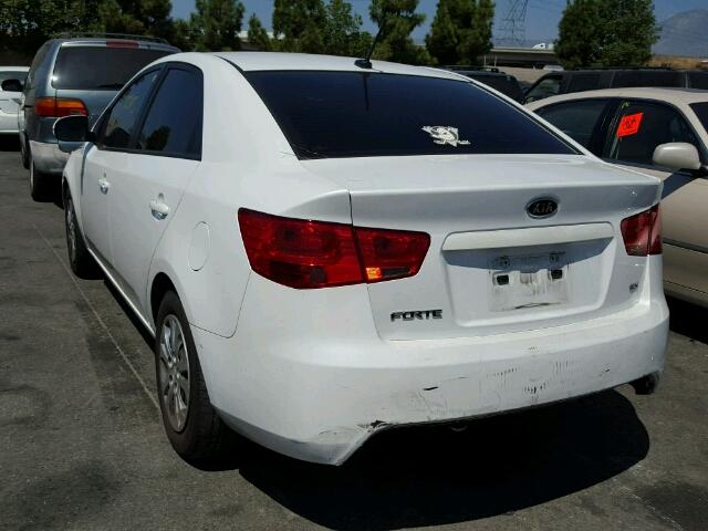 KNAFU4A21C5490877 - 2012 KIA FORTE EX WHITE photo 3