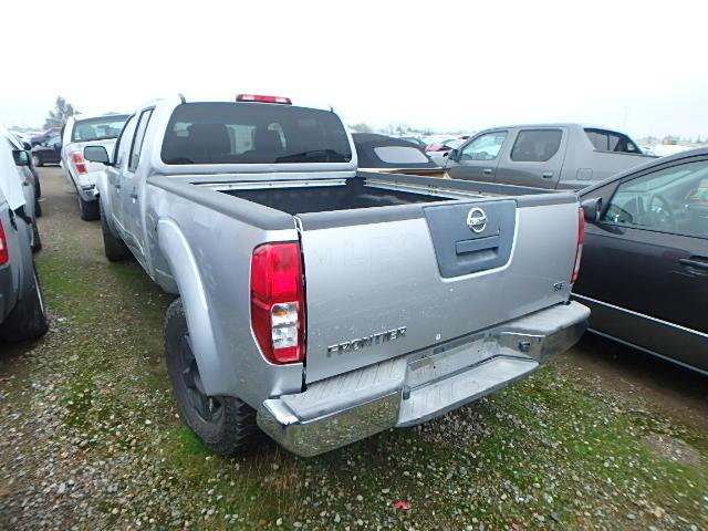 1N6AD09U97C445390 - 2007 NISSAN FRONTIER C SILVER photo 3