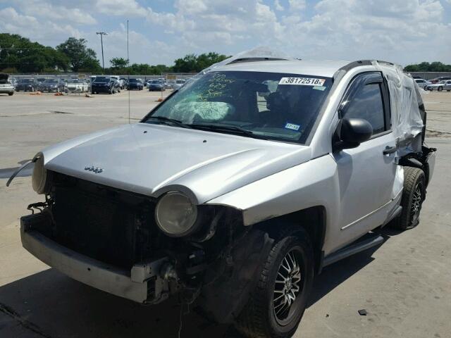 1J8FT47WX8D566182 - 2008 JEEP COMPASS SP 银色 照片 2