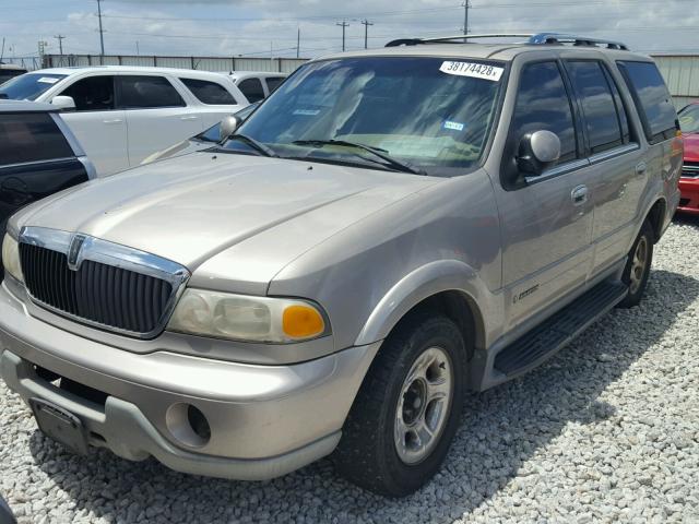 5LMEU27R81LJ32040 - 2001 LINCOLN NAVIGATOR 灰色 照片 2