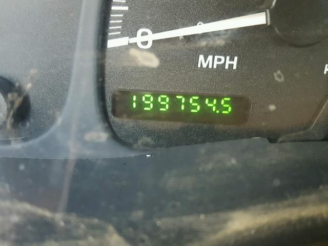 5LMEU27R81LJ32040 - 2001 LINCOLN NAVIGATOR 灰色 照片 8