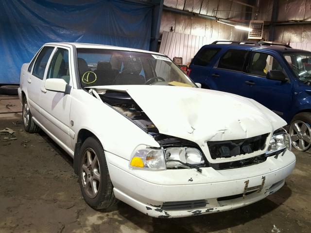 YV1LS55A3X1603609 - 1999 VOLVO S70 WHITE photo 1